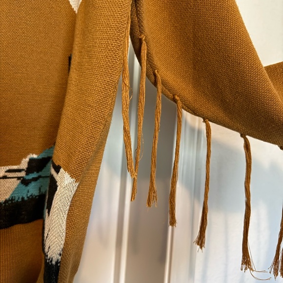 Brown Crewneck Sweater with Western Graphic Design - Picture 2 of 3